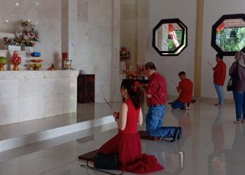 Tahun Ular Kayu Momen Baik Keluar dari Keterpurukan