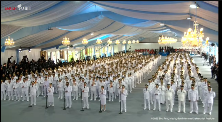 Pelantikan kepala daerah di halaman tengah Istana Kepresidenan Jakarta. (Foto : Tangkapan layar)