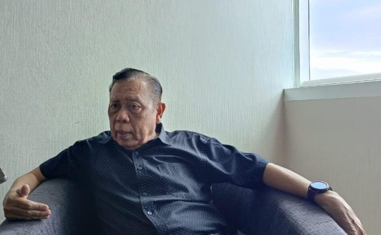 Ketua Fraksi Gabungan PKS-PPP, Junaidi Rahim saat di wawancarai di ruanganya (Foto : Istimewa)