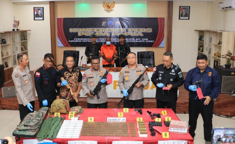 Satgas Operasi Damai Cartenz-2025 bersama Polda Papua berhasil menggagalkan penyelundupan senjata api dan amunisi. (Foto: Istimewa)