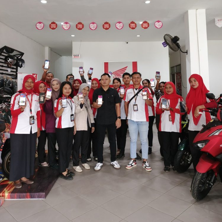 Astra Motor Papua saat perlihatkan aplikasi motorkux. (Foto: Istimewa)