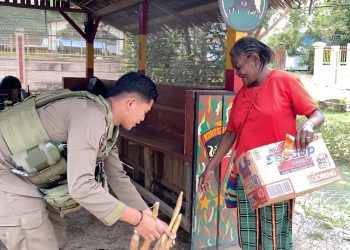 Hangatnya Kebersamaan Warga Pegunungan Bintang dan Personel Satgas Ops Damai  Cartenz