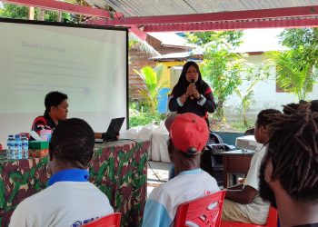 Satgas TMMD Kodim 1710/Mimika Gelar Penyuluhan Bahaya Narkoba, Miras, dan Lem Aibon di Kampung Pigapu