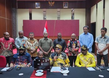 Pemkab dan DPRK Puncak Tangani Pengungsi Sesuai Prosedur, Bupati Tegaskan Komitmen Pemerintah Daerah