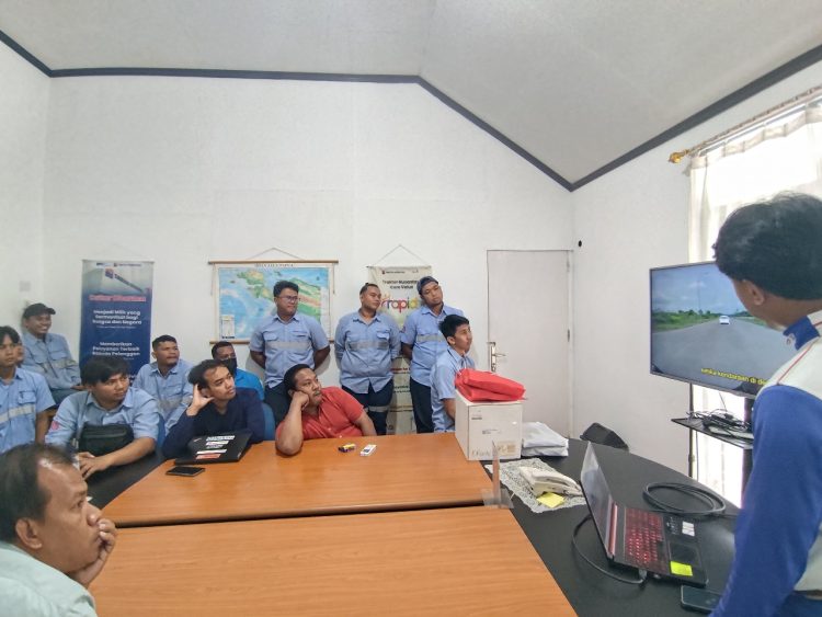 Astra Motor Papua menggelar kegiatan edukatif bertajuk Safety Riding di kantor Traknus Jayapura. (Foto: Istimewa)