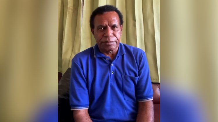 Ketua LMA Kabupaten Jayawijaya, Herman Doga saat memberikan imbauannya. (Foto: Istimewa)