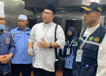 PPIH Arab Saudi Tinjau Kesiapan Dapur Katering Jemaah Haji Indonesia di Madinah