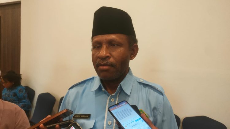 Kepala Kantor Wilayah Kementerian Agama (Kanwil Kemenag) Provinsi Papua, Pdt. Klemens Taran. (Foto: Darul Muttaqin)