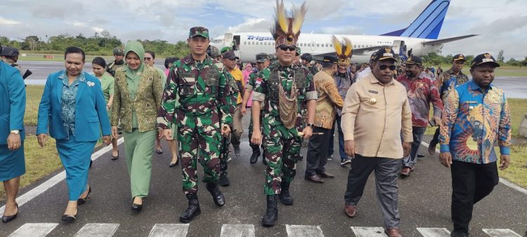 kunjungan kerja Danrem 172/PWY ke wilayah Kodim 1715/Yahukimo, Papua Pegunungan. (Foto: Istimewa)