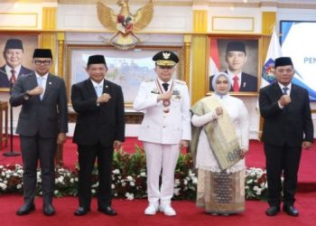 Mendagri Apresiasi Kinerja Ramses Limbong, Sebut Papua Stabil di Masa Kepemimpinannya