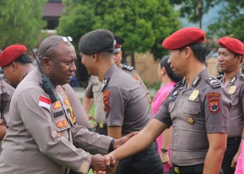 59 Personel Polres Jayapura Naik Pangkat, Upacara Berlangsung Khidmat dan Penuh Kebanggaan