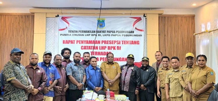 Foto bersama usai rapat penyamaan persepsi bersama Inspektorat Papua Pegunungan, Wamena Kabupaten Jayawijaya. (Foto: Istimewa)