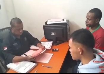 Satgas Ops Damai Cartenz Limpahkan Dua Tersangka Kasus Amunisi Ilegal ke Kejari Wamena