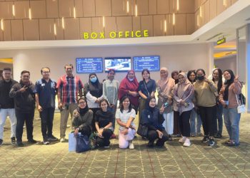 Pererat Hubungan dengan Konsumen, Honda Fajar Baru Jayapura Gelar Nonton Bareng Film “Sore Istri dari Masa Depan”