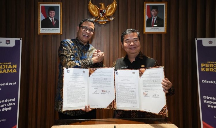 DJP dan Ditjen Dukcapil resmi menandatangani Perjanjian Kerja Sama (PKS) untuk integrasi data kependudukan dalam sistem perpajakan nasional. (Foto: Istimewa)