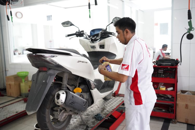 Astra Motor Papua menegaskan komitmennya untuk terus mendampingi konsumen dalam menjaga performa dan keamanan berkendara. 9Foto: Istimewa)