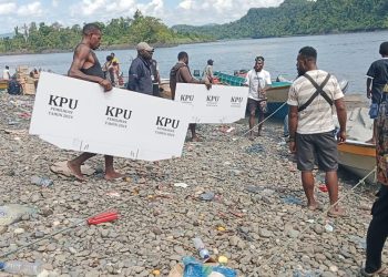 PSU Pilgub Papua, KPU Mamberamo Raya Serahkan Logistik ke Pihak Ketiga untuk Didistribusikan ke 122 TPS