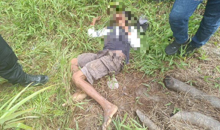 Seorang warga sipil bernama Yohanes Entamoi (39) ditemukan tewas dengan luka parah akibat senjata tajam. (Foto: Istimewa)