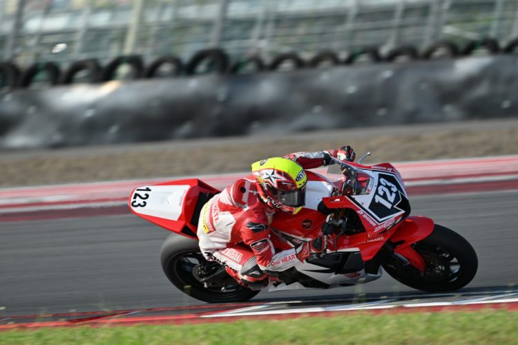 Punggawa balap Astra Honda Racing Team (AHRT) siap tampil optimal hadapi race ke 2 dalam putaran ketiga MRS. (Foto: Istimewa)