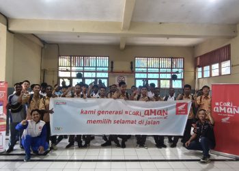 Sosialisasi Safety Riding School di SMK 1 Kabupaten Jayapura Tanamkan Kesadaran Berkendara Aman