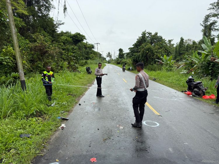 olah TKP yang dilakukan Unit Laka Lantas Polres Keerom. (Foto: Istimewa)