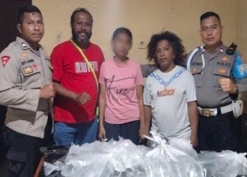 Polsek Kawasan Pelabuhan Pomako Bongkar Penjualan Miras Ilegal di Bungker Bawah Rumah Warga