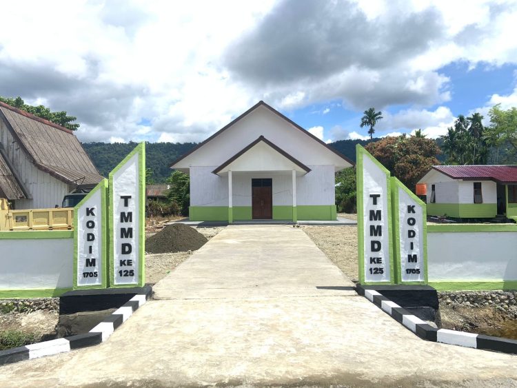 TMMD ke-125, sebuah gereja Jemaat GKI Talitakum di Kampung Manunggal Jaya akhirnya rampung. (Foto: Nathan Making)