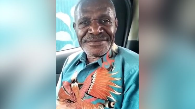 Tokoh Adat Elelim di Kabupaten Jayawijaya, Musa Yare saat memberikan imbauannya kepada masyarakat. (Foto: Istimewa)