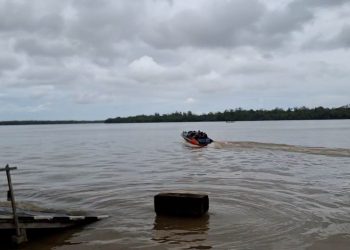 Perahu Ketinting Terbalik di Sungai Asmat, Enam Penumpang Selamat, Balita Masih Dicari