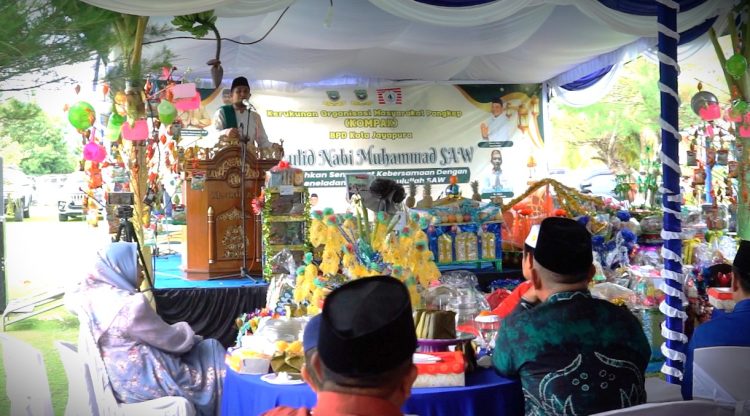 Kerukunan Organisasi Masyarakat Pangkep (KOMPAK) Kota Jayapura memperingati Maulid Nabi Muhammad SAW. (Foto: Darul Muttaqin)