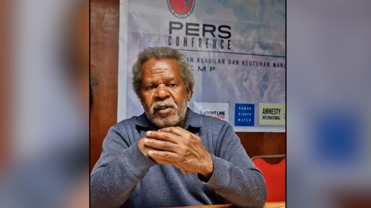 Direktur Eksekutif Yayasan Keadilan dan Keutuhan Manusia Papua, Theo Hesegem. (Foto: Istimewa)