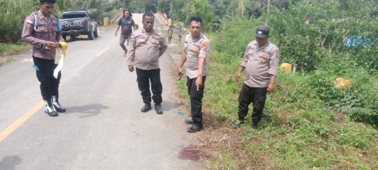 Polsek Waris saat melakukan olah TKP dan mengamankan area. (Foto: Istimewa)