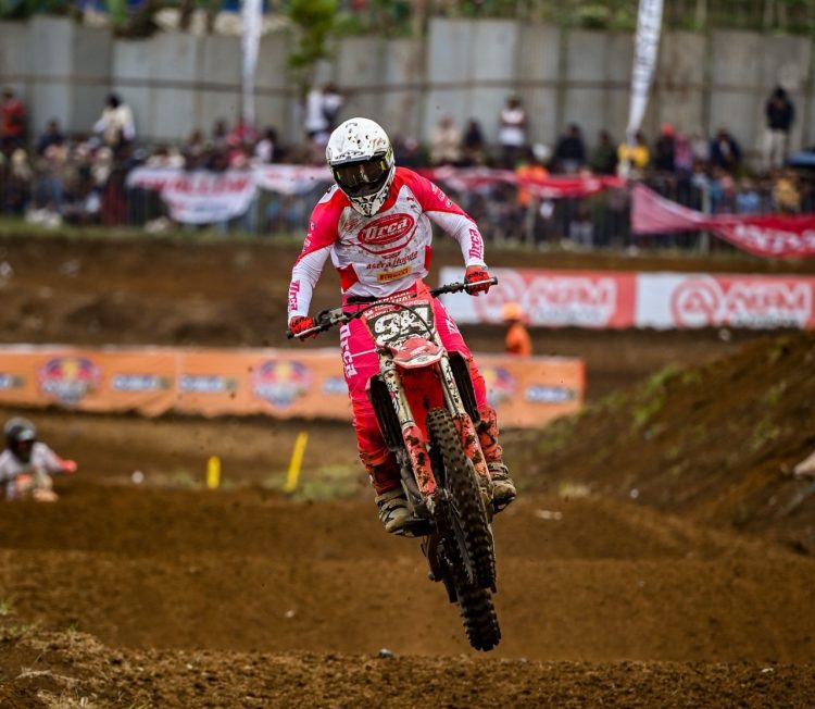 Kejurnas Motocross Indonesia 2025 kelas MX2 yang digelar di Sirkuit Wanko Mijen, Semarang. (Foto: Istimewa)