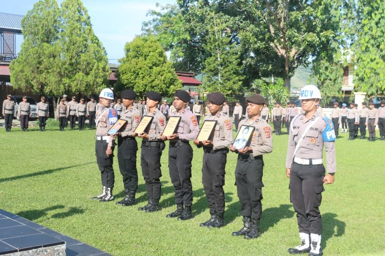Ppacara Pemberhentian Tidak Dengan Hormat (PTDH) terhadap lima personelnya. (Foto: Istimewa)