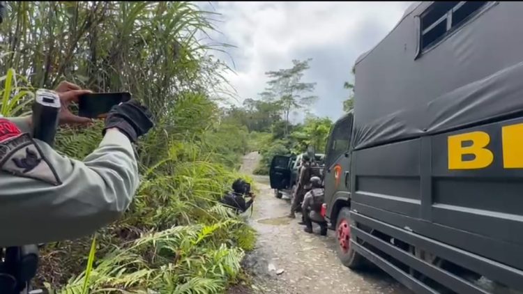 Penyelidikan mendalam usai aksi kekerasan Kelompok Kriminal Bersenjata (KKB) pimpinan Elkius Kobak yang menewaskan lima warga sipil. (Foto: Istimewa)