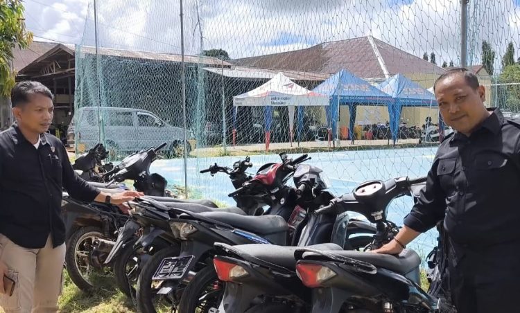 Tujuh unit motor hasil operasi tim Satuan Reserse Kriminal (Satreskrim) dalam beberapa waktu terakhir. (Foto: Istimewa)