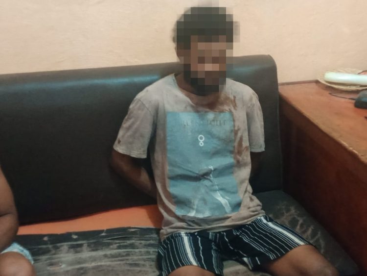Pelaku beserta barang bukti kini telah diserahkan ke penyidik Sat Reskrim Polres Keerom. (Foto: Istimewa)