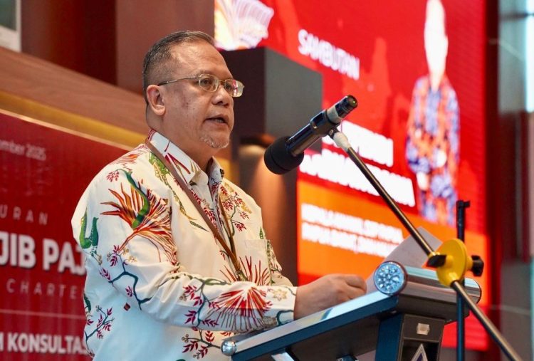 Kepala Kanwil DJP Papabrama, Dudi Efendi Karnawidjaya saat memberikan sambutannya. (Foto: Istimewa)