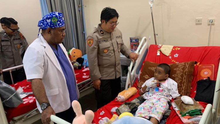 Tim medis memastikan kondisi fisik kedua anak tersebut stabil. (Foto: Istimewa)