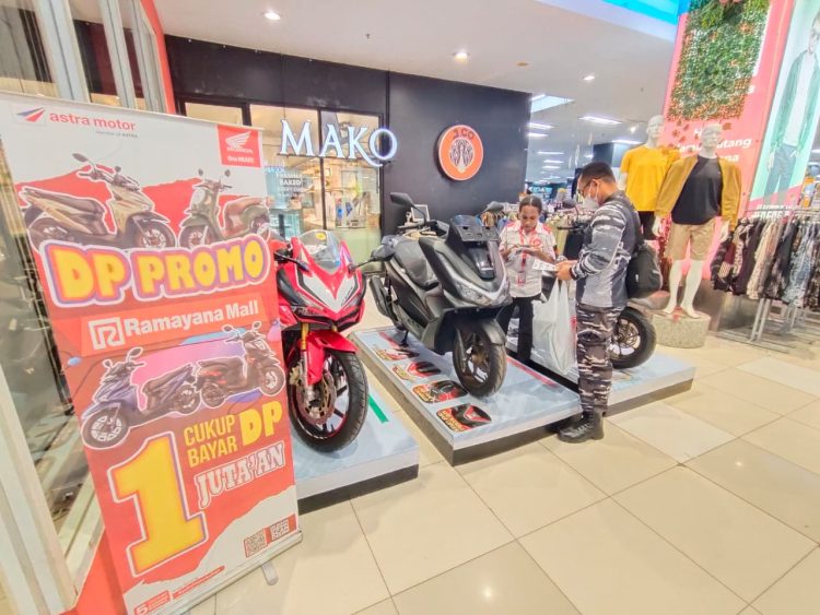 Roadshow Mall Ramayana yang digelar oleh Dealer Astra Motor Sorong 2. (Foto: Istimewa)