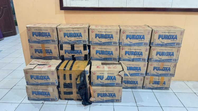 Barang bukti berupa 601 botol miras lokal jenis Boplas telah diamankan di Mapolres Jayapura. (Foto: Istimewa)