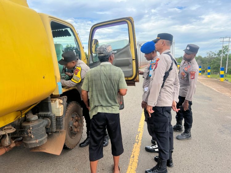Operasi Cipta Kondisi Harkamtibmas. (Foto: Istimewa)