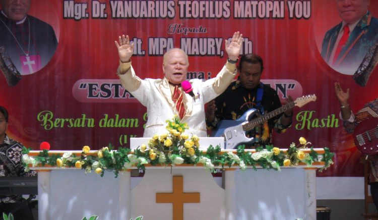 Ketua Umum PGGP Papua, Pdt. M.P.A. Maury, S.Th. (Foto: Darul Muttaqin)