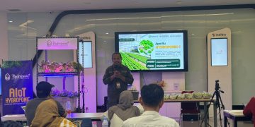 Telkom Regional 5 Perkuat Ekosistem Bisnis Hidroponik Digital di Makassar