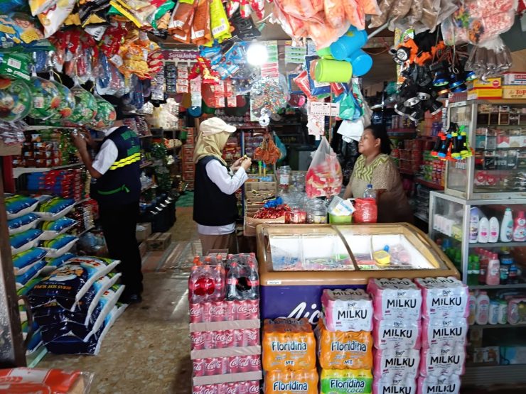 Sidak Obat dan Makanan di Pomako, Pemilik Kios Diminta Lebih Tertib