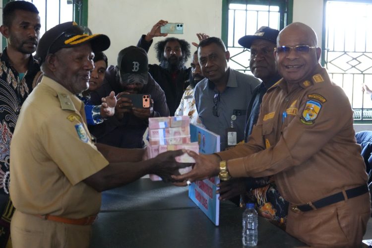 Pemkab Puncak salurkan Dana Desa Tahap II Earmarked Tahun 2025. (Foto: Istimewa)