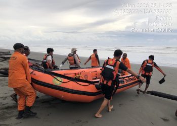 Tim Gabungan Sisir Pantai Tarontha Hingga Armopa, Korban Tenggelam Masih Dicari