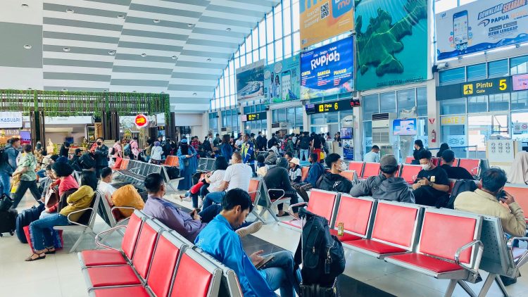 Trafik melonjak, Bandara Sentani catat rekor kenaikan penumpang dan kargo sepanjang 2025. (Foto: Cornelia Mudumi)