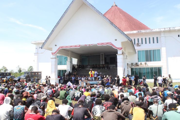 Front Mahasiswa Yahukimo Gelar Aksi Tolak Militerisme, Sampaikan 25 Tuntutan ke DPRD