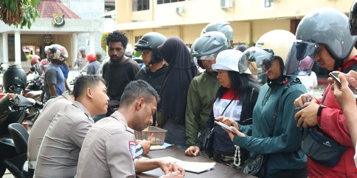Hari ke-14 Operasi Keselamatan Cartenz 2026, Polda Papua Tekankan Budaya Tertib Berlalu Lintas. (Foto: Istimewa)